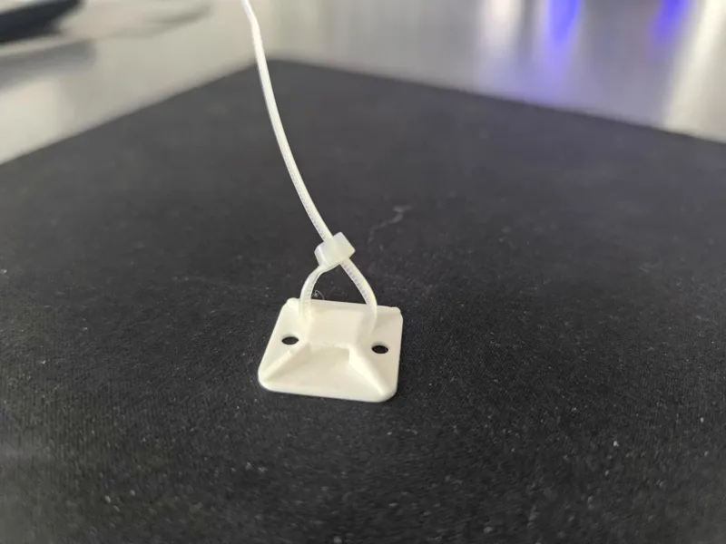 CABLE TIE MOUNTING PLATE 20mm