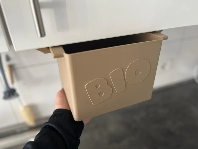 Hanging Trash Bin