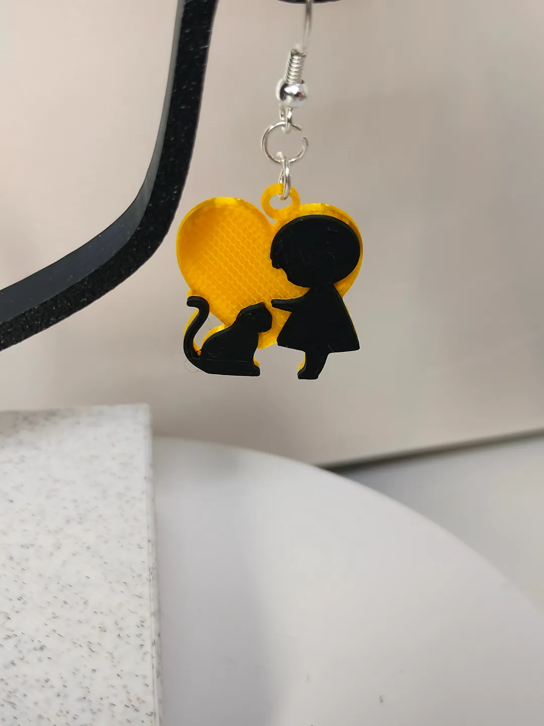 Child and cat - earrings view 3