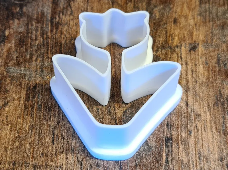 Easter: tulip cookie cutter