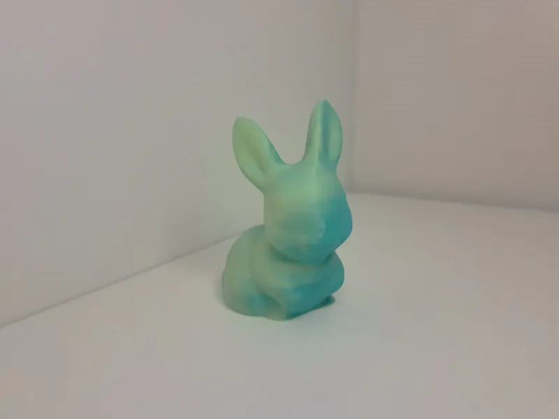 Eggstravaganter Hase