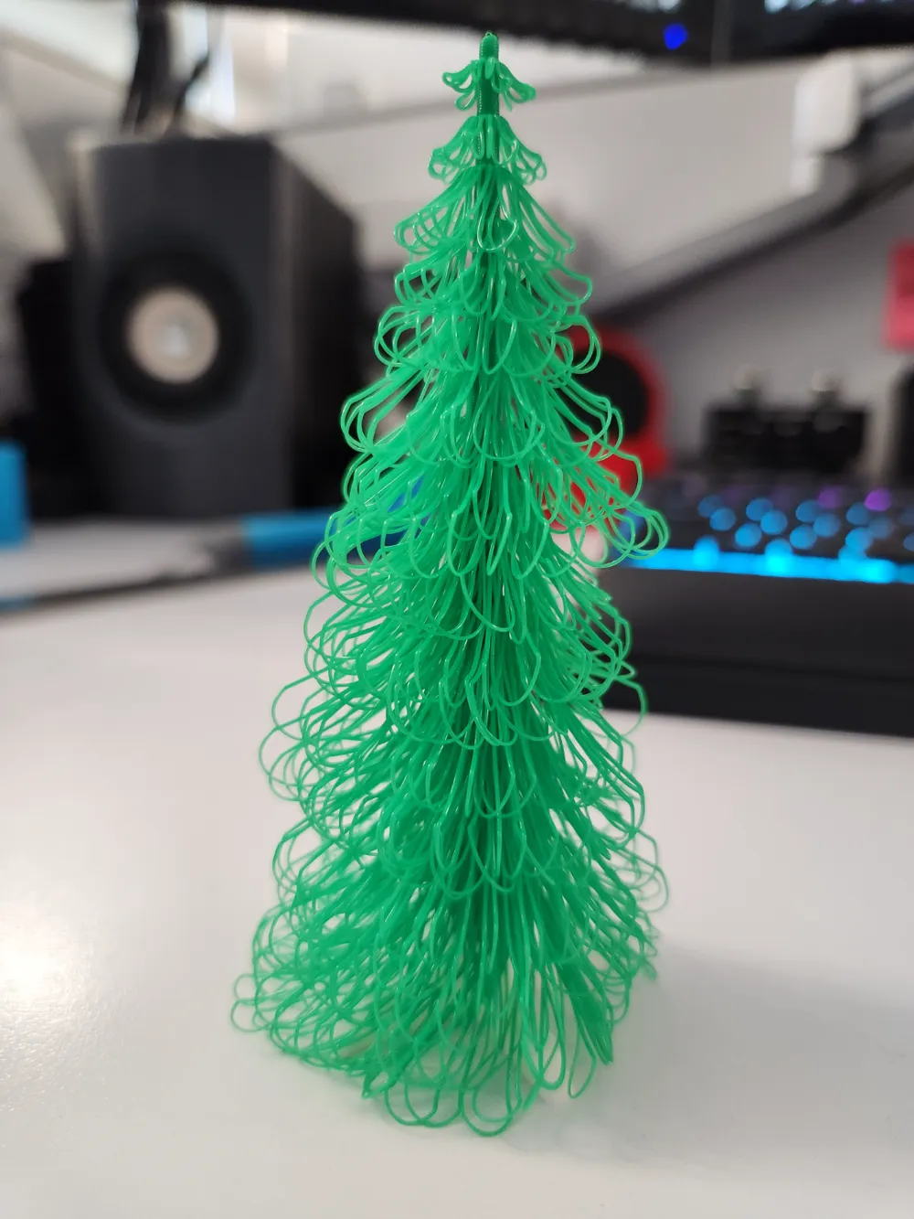 Christmas Tree Decoration - Free 3D Print Model - MakerWorld