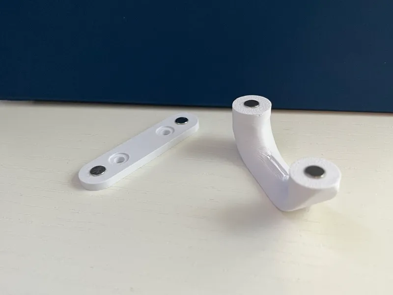 RP Magnetic Cable Management