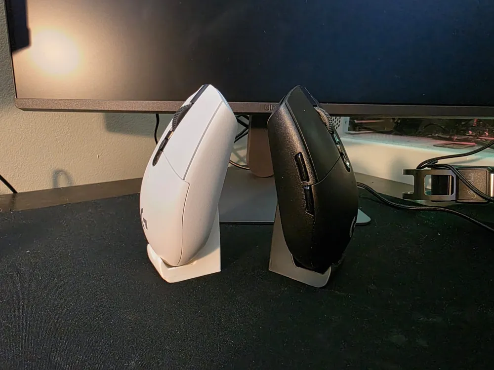 Logitech G305 Mouse Display Stand - Free 3D Print Model - MakerWorld