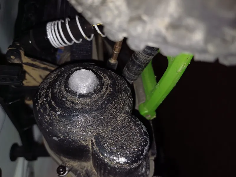 Traxxas Slash 2WD gearbox plug (TPU)