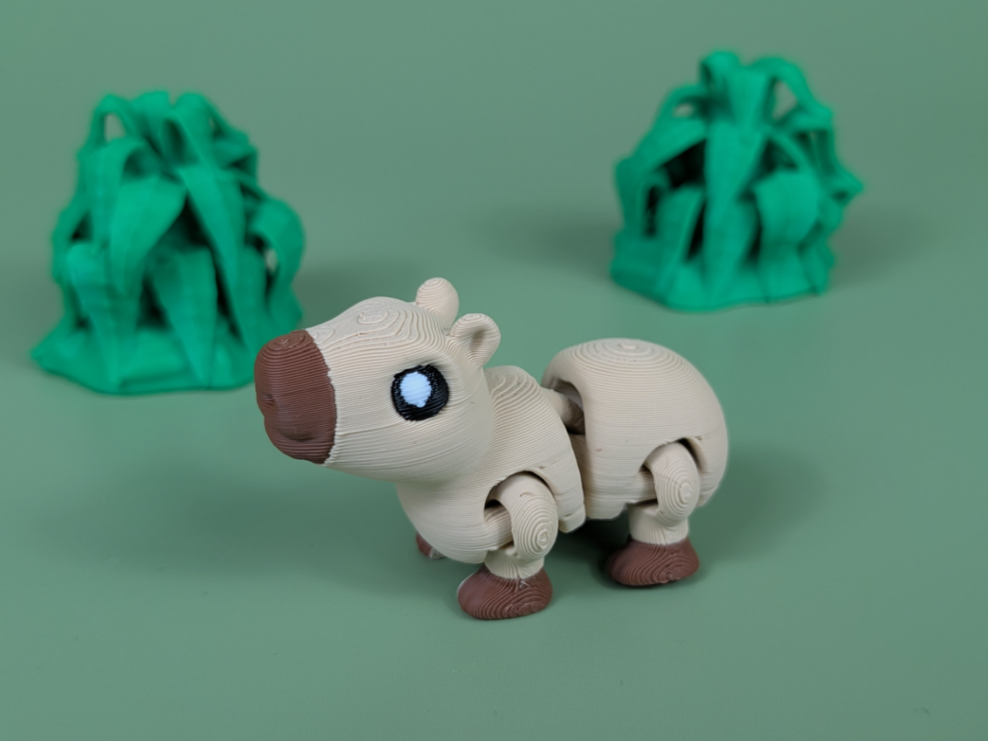 Capybara - Articulated Keychain Figure