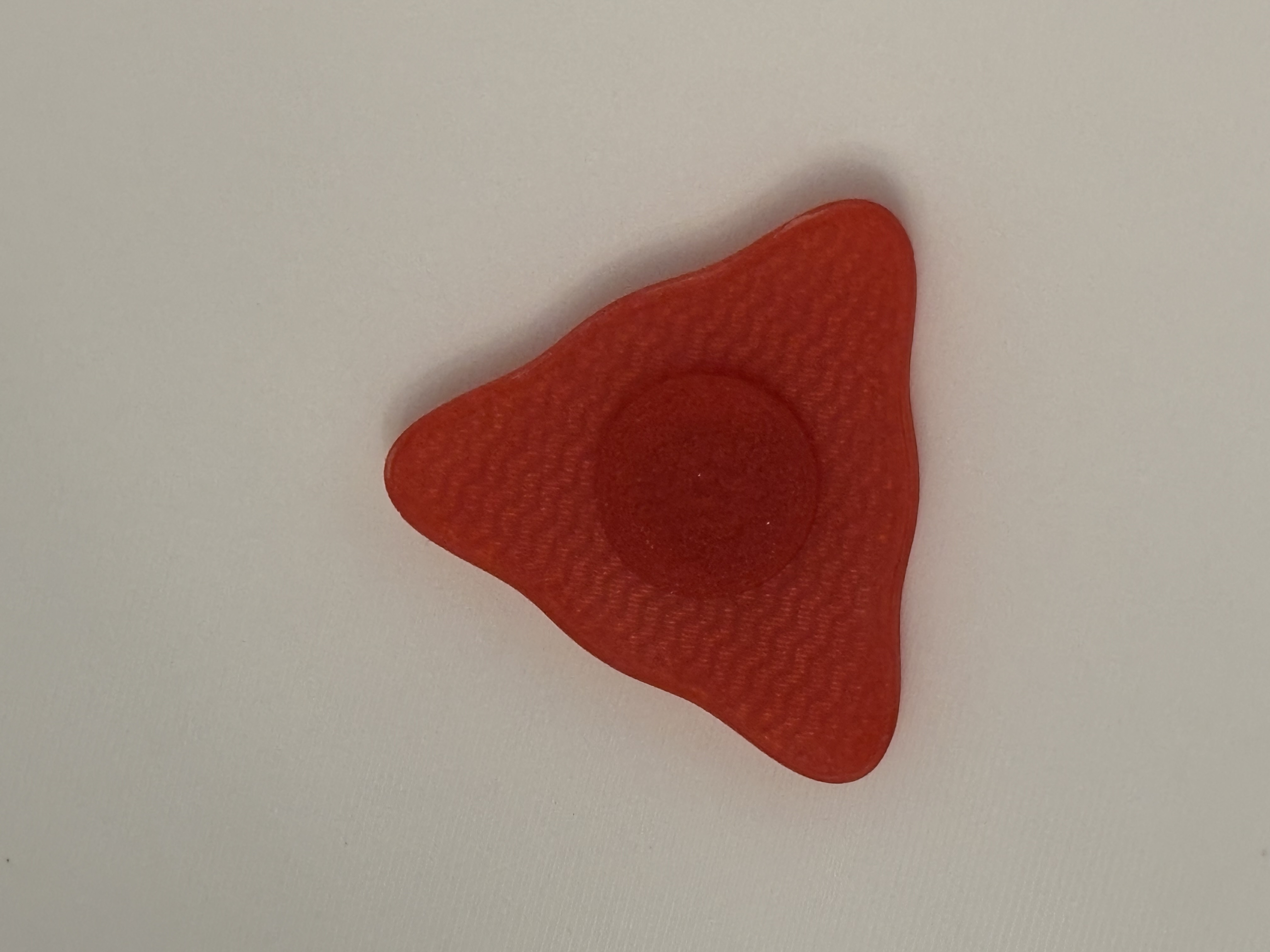 Miniatura 2 do modelo 3D Wavy Triangle Fidget Spinner