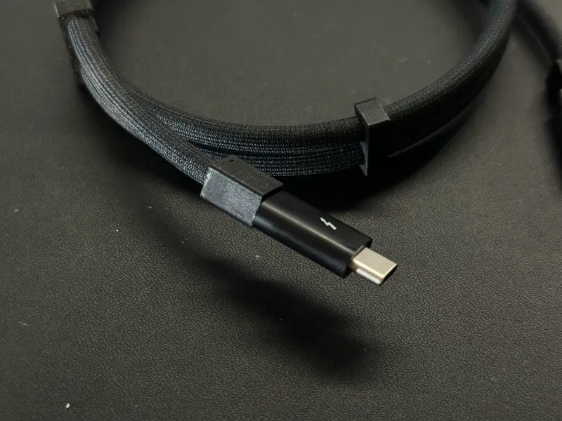 Cable Guard for Apple Thunderbolt 4 (USB-C) Pro Cable