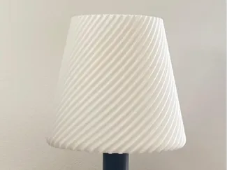 Tischleuchte mit LED Aufsatz