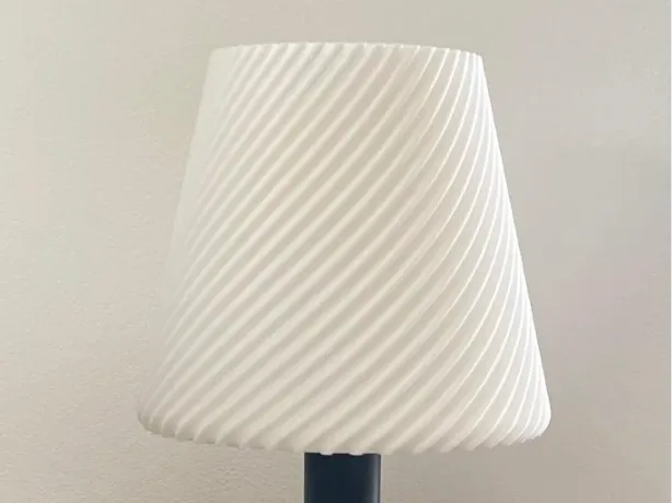 Tischleuchte mit LED Aufsatz
