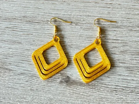 Diamond earring 2.