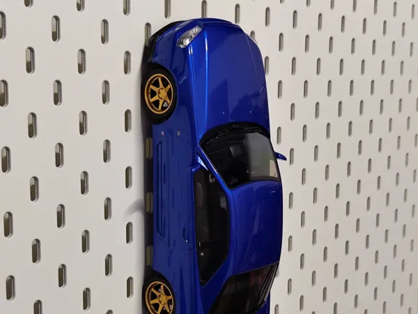 Support Skadis pour modèles réduits 1:18