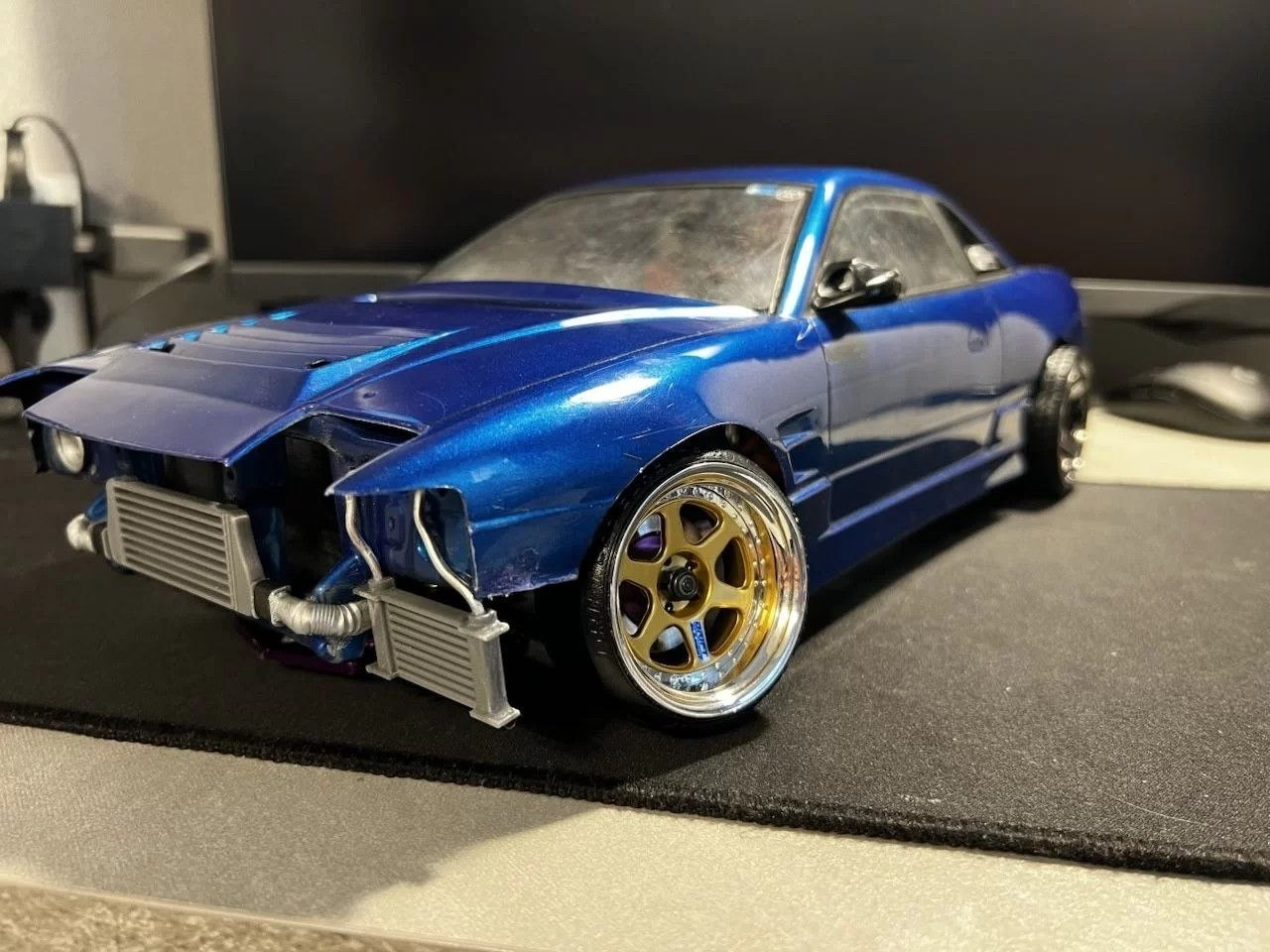 1:10 Scale Radiators
