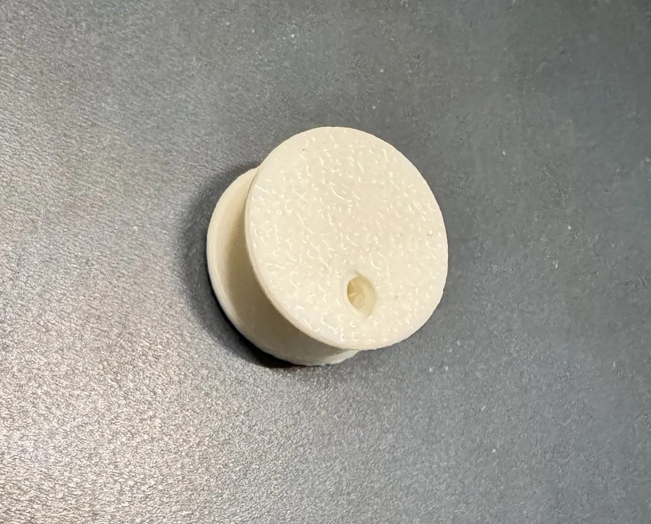 Earplug für hängende Ohrringe view 2