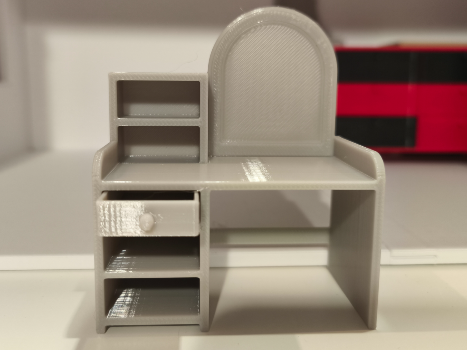 Miniature vanity table for dolls