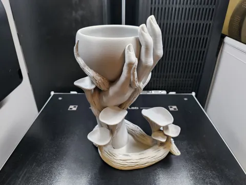 Mushroom hand vase view 3