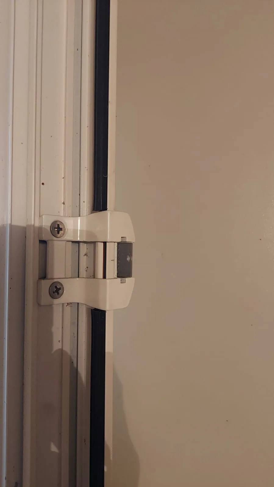 Remove Spring Loaded Window Repair for spring-loaded window latch by Tato's garage MakerWorld ...