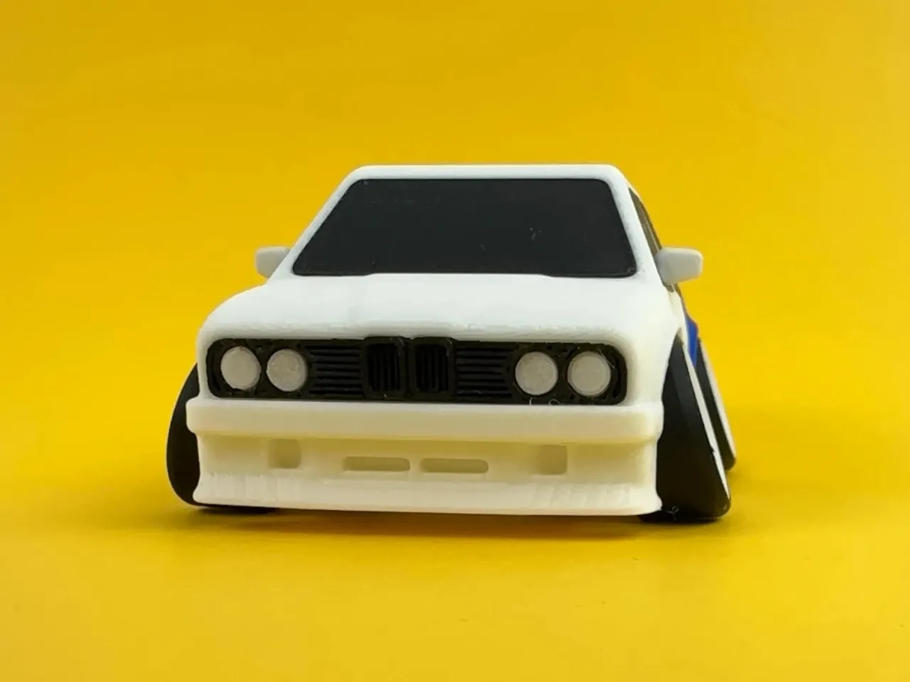 Tooned BMW E30 view 3