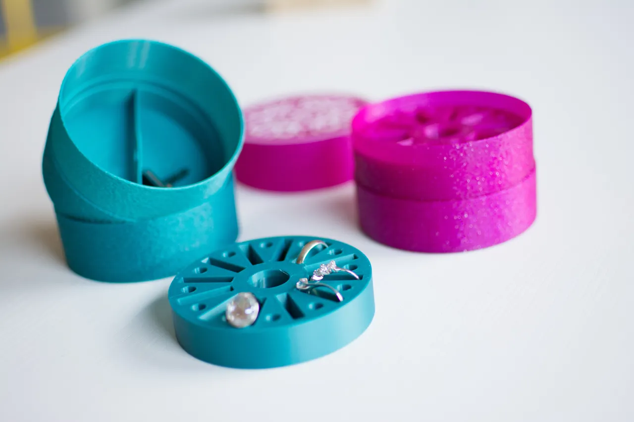 Decorated Ring and Earrings Holder view 3