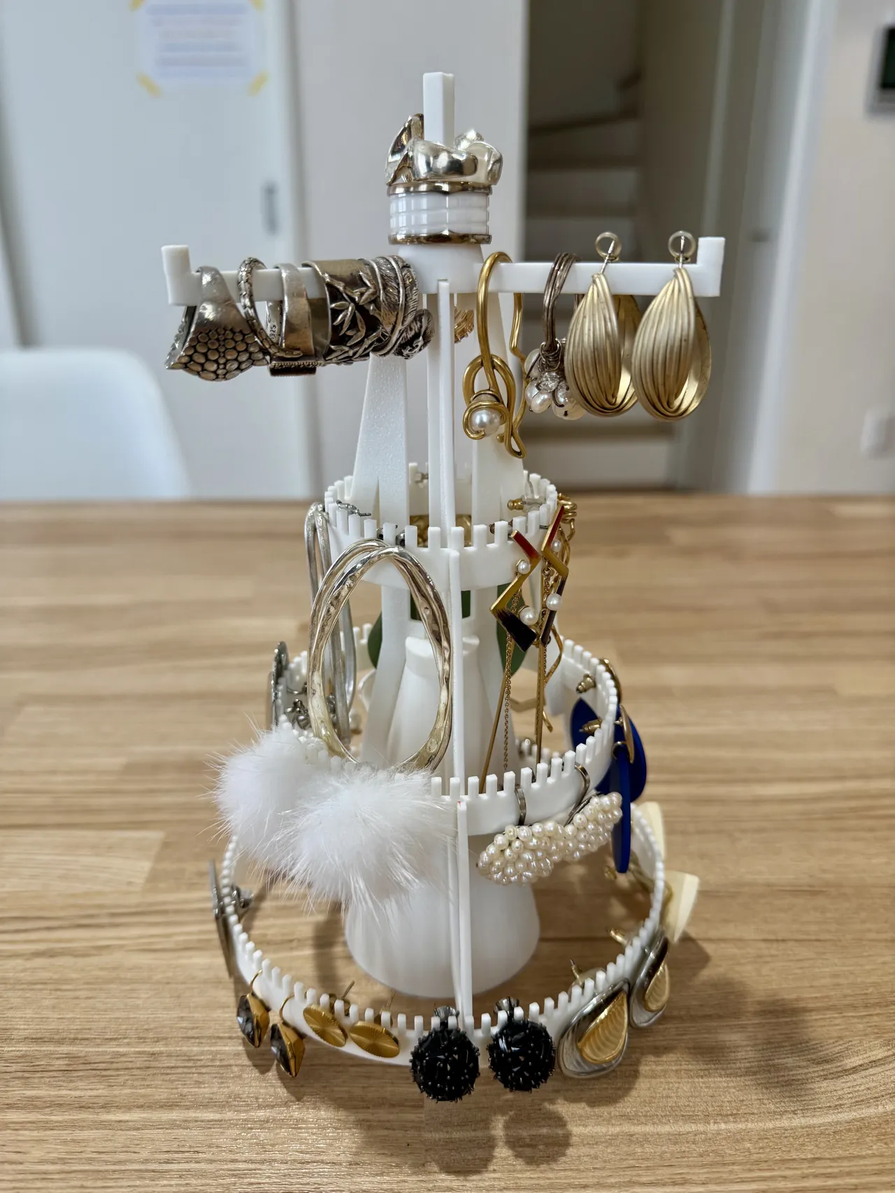 Rotatable Display Stand for Earrings and Rings view 4