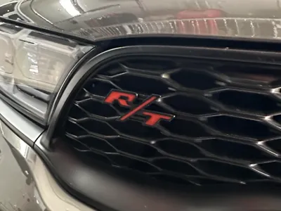 rt grill badge w/ supports