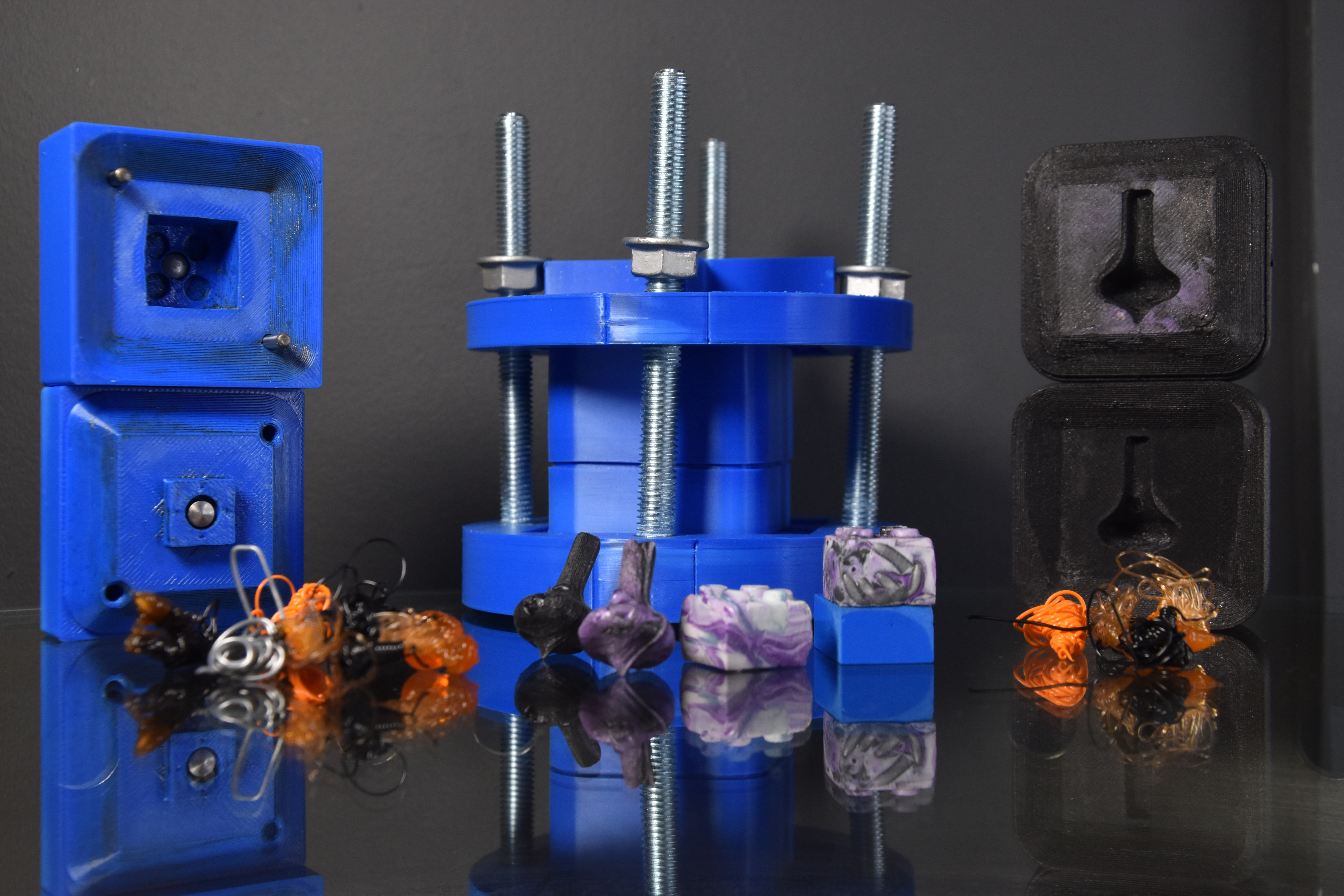 Miniatura 2 do modelo 3D Modular compression molding system V2 (parametric)