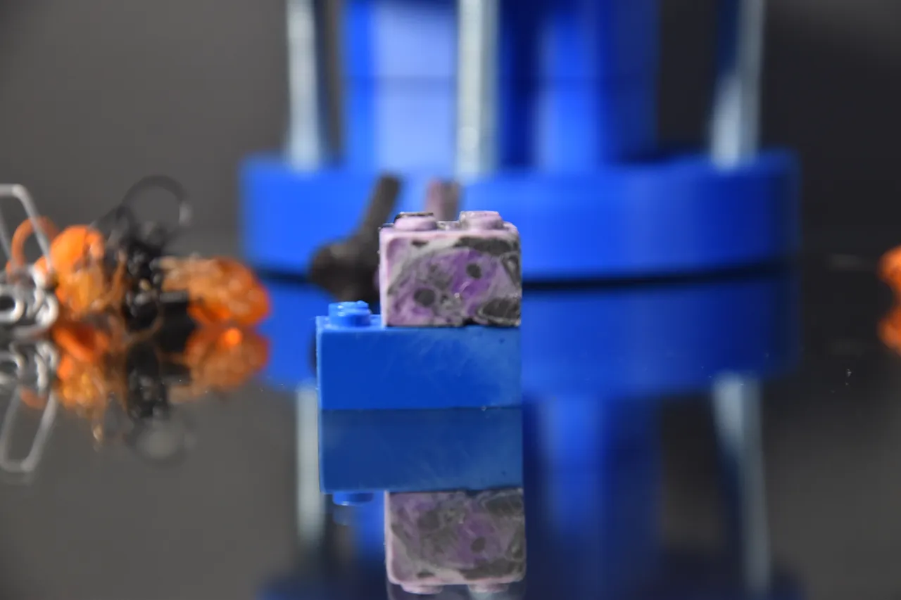 Modular compression molding system V2 (parametric) view 3