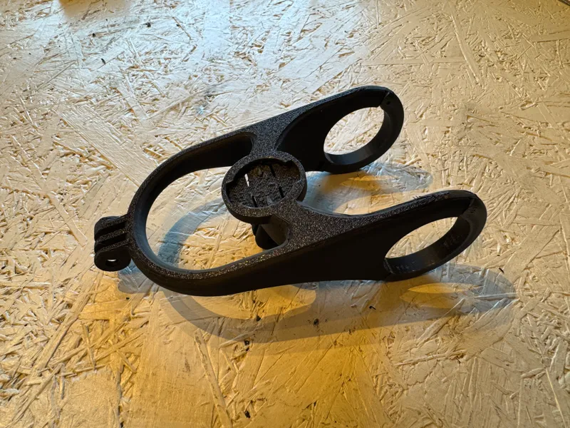 Dual‑Wing Cockpit Expander 31.8mm – Garmin+GoPro