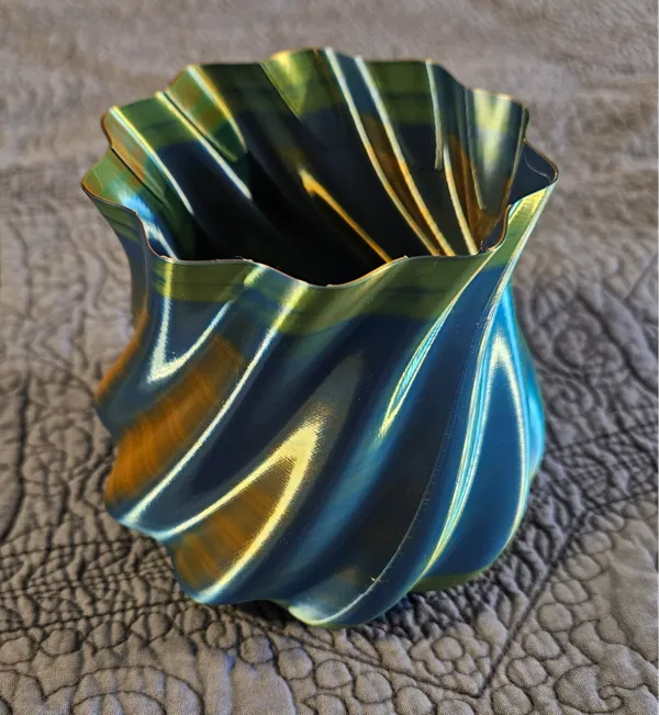 Vase pour fleurs en briques