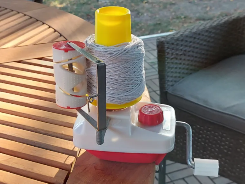 Spare cone for yarn / wool winder
