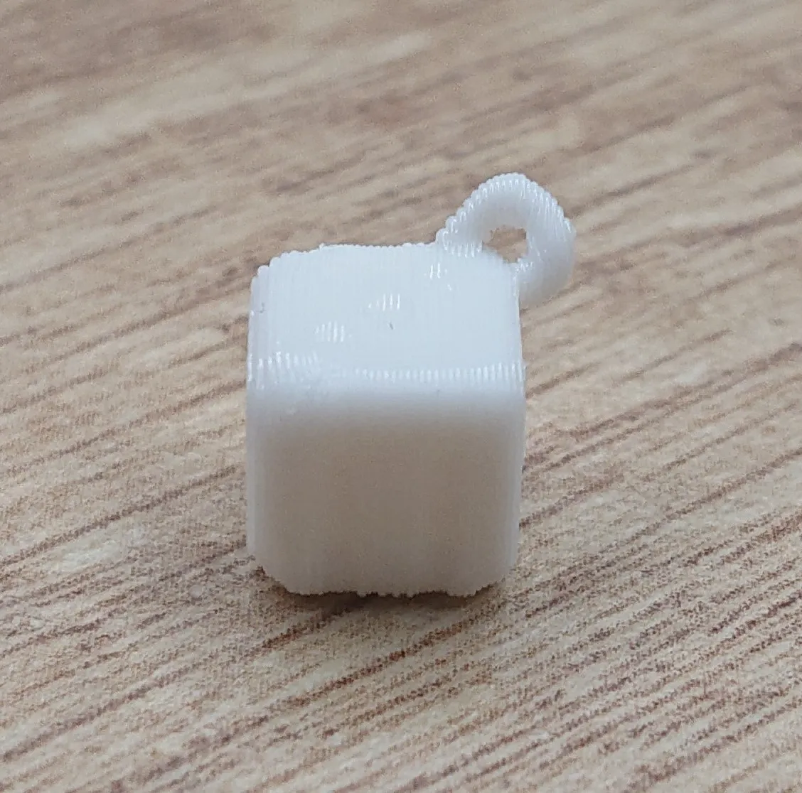 Dice earring/keyring view 3