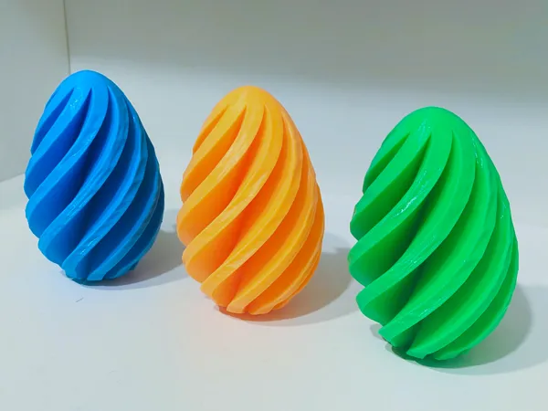 Œuf de Pâques en spirale minimaliste