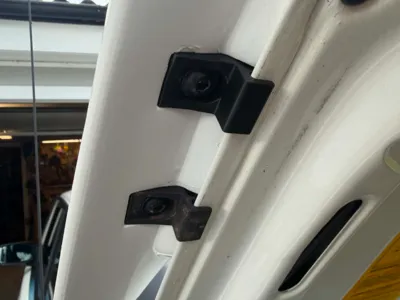 Clips for Volvo 240 tailgate spoiler