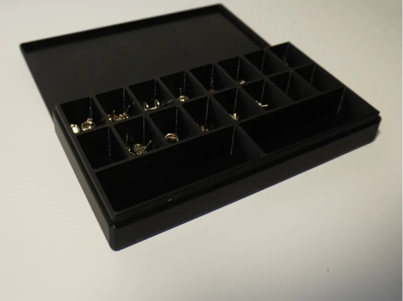 Divided box