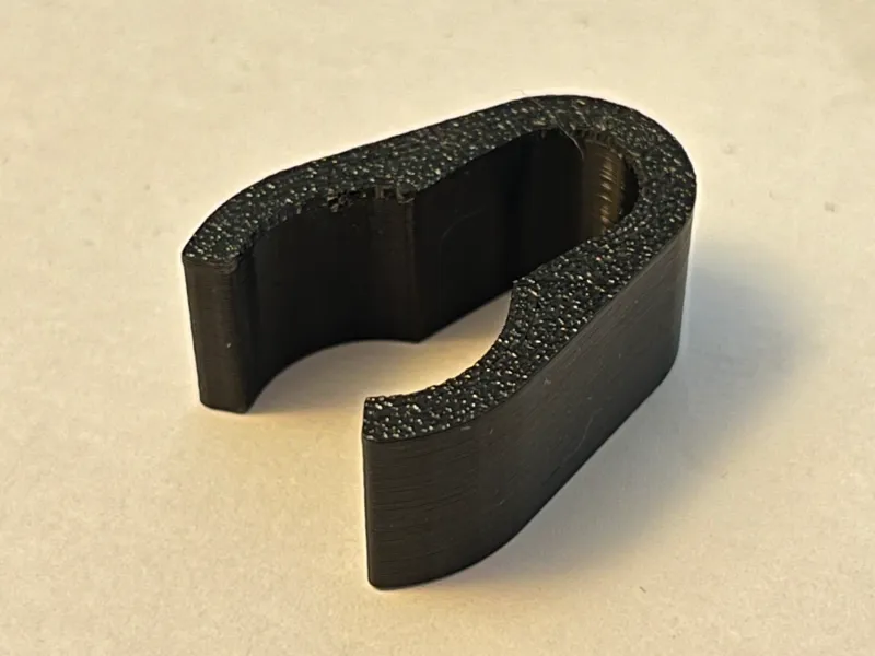 CABLE BLOCK FOR MICROPHONE STAND