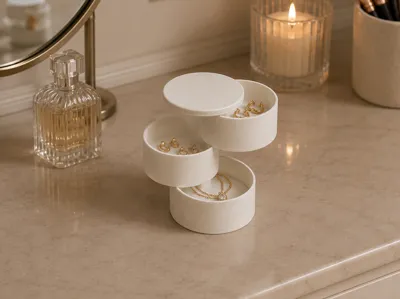 Cylindrical tiered jewellery organiser