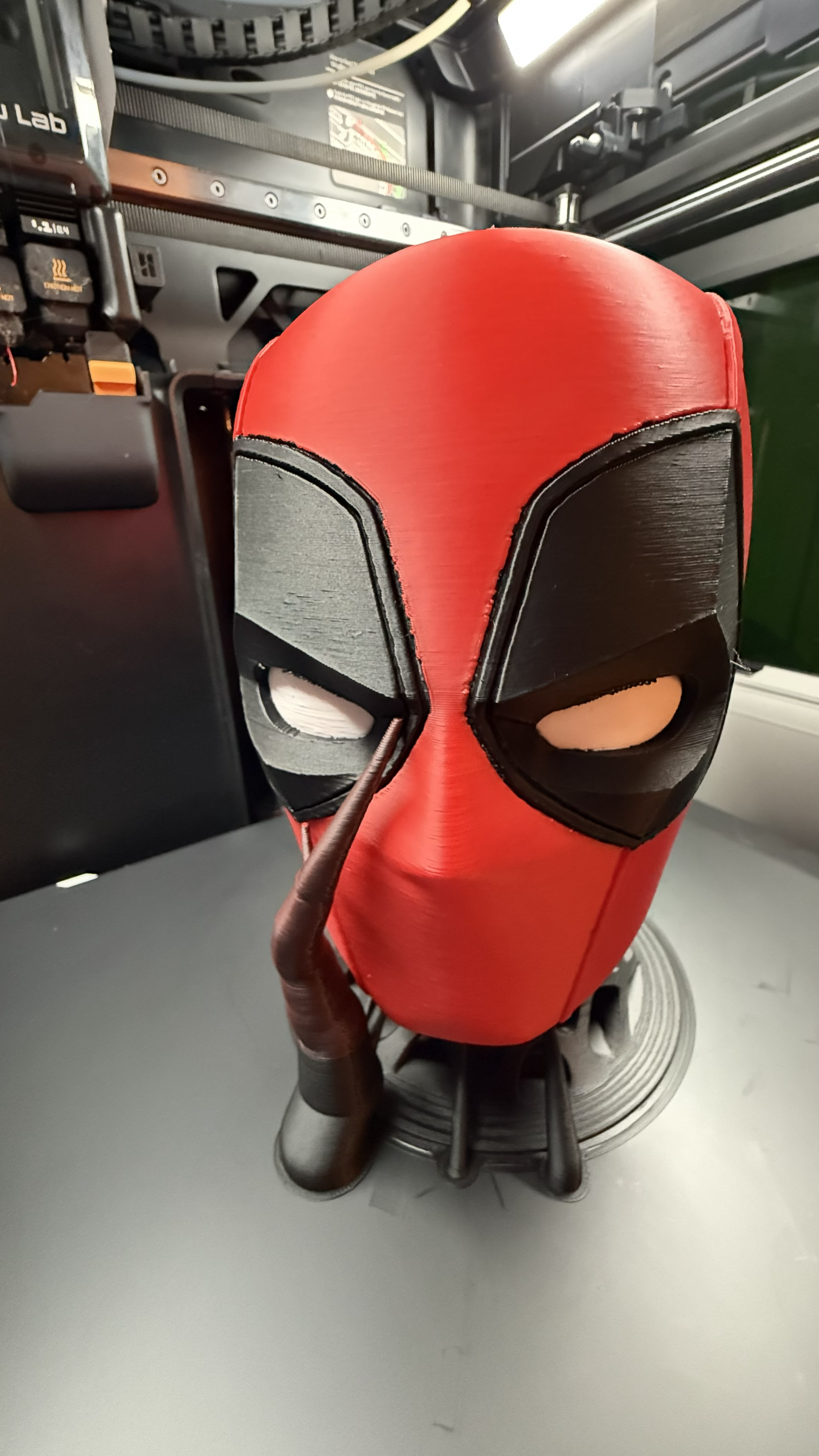 Miniatura 5 do modelo 3D Headphone stand - Deadpool