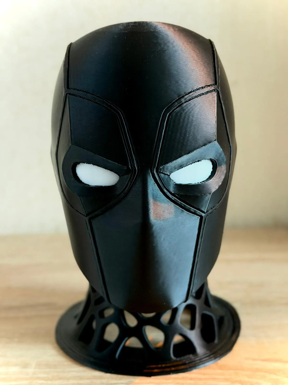 Headphone stand - Deadpool view 2