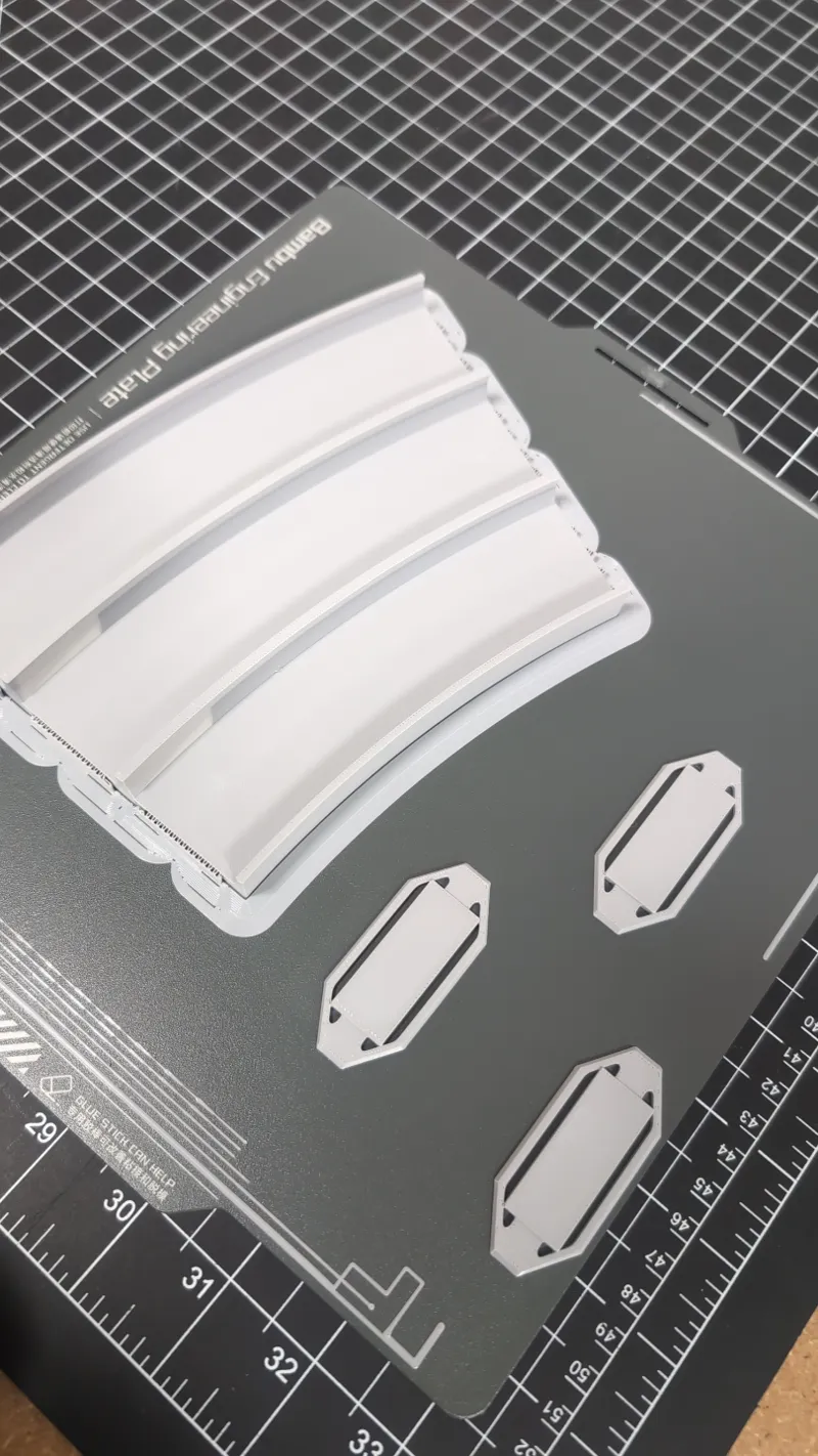 Curved Diecast Track with 3x Connectors