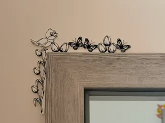 Spring door decoration (bird, tulip)