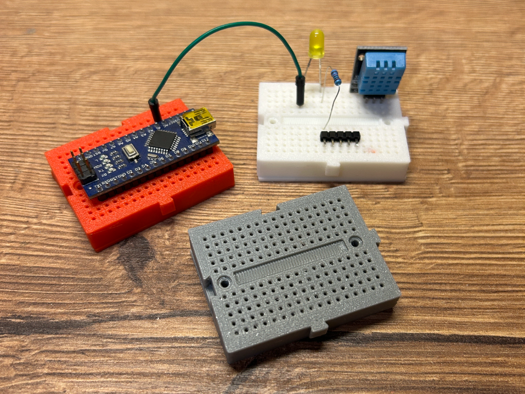 3D printed BreadBoard 100% functional.