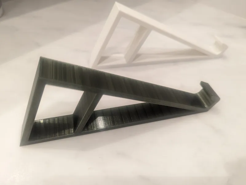 Laptop Stand (MacBook Pro)