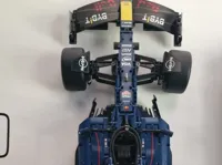 Support mural pour miniature de Formule 1 RB20 — photo 1