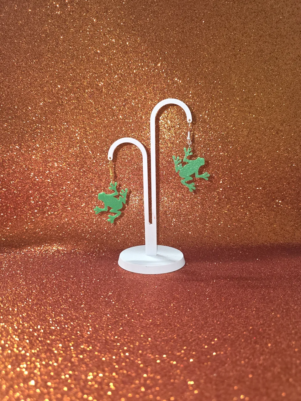Froggy earrings view 3