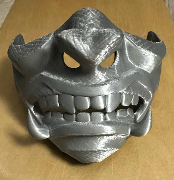 Masque Oni à écailles de dragon