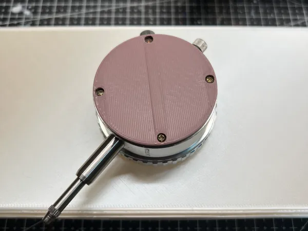Capot arrière plat pour comparateur