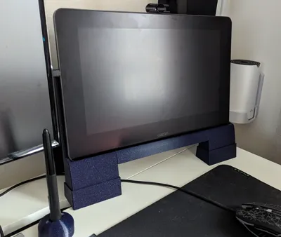 Wacom Cintiq Pro 13 / Ipad / Tablet desktop stand