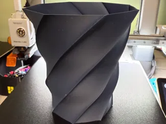 Spiral Vase / Desktop Trashcan - Vase Mode
