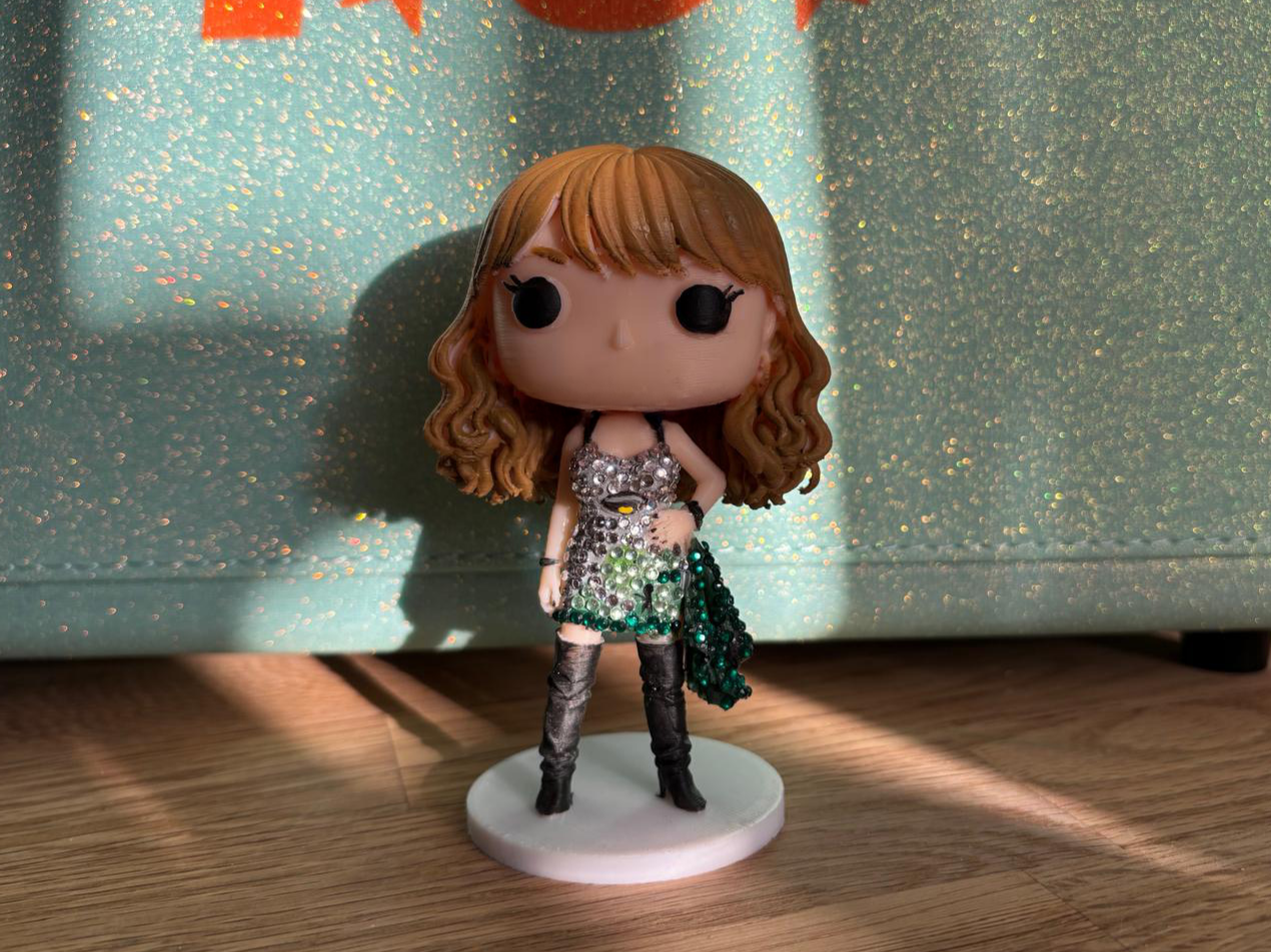 Taylor Swift VMAs 2024 (Funko Pop Style)