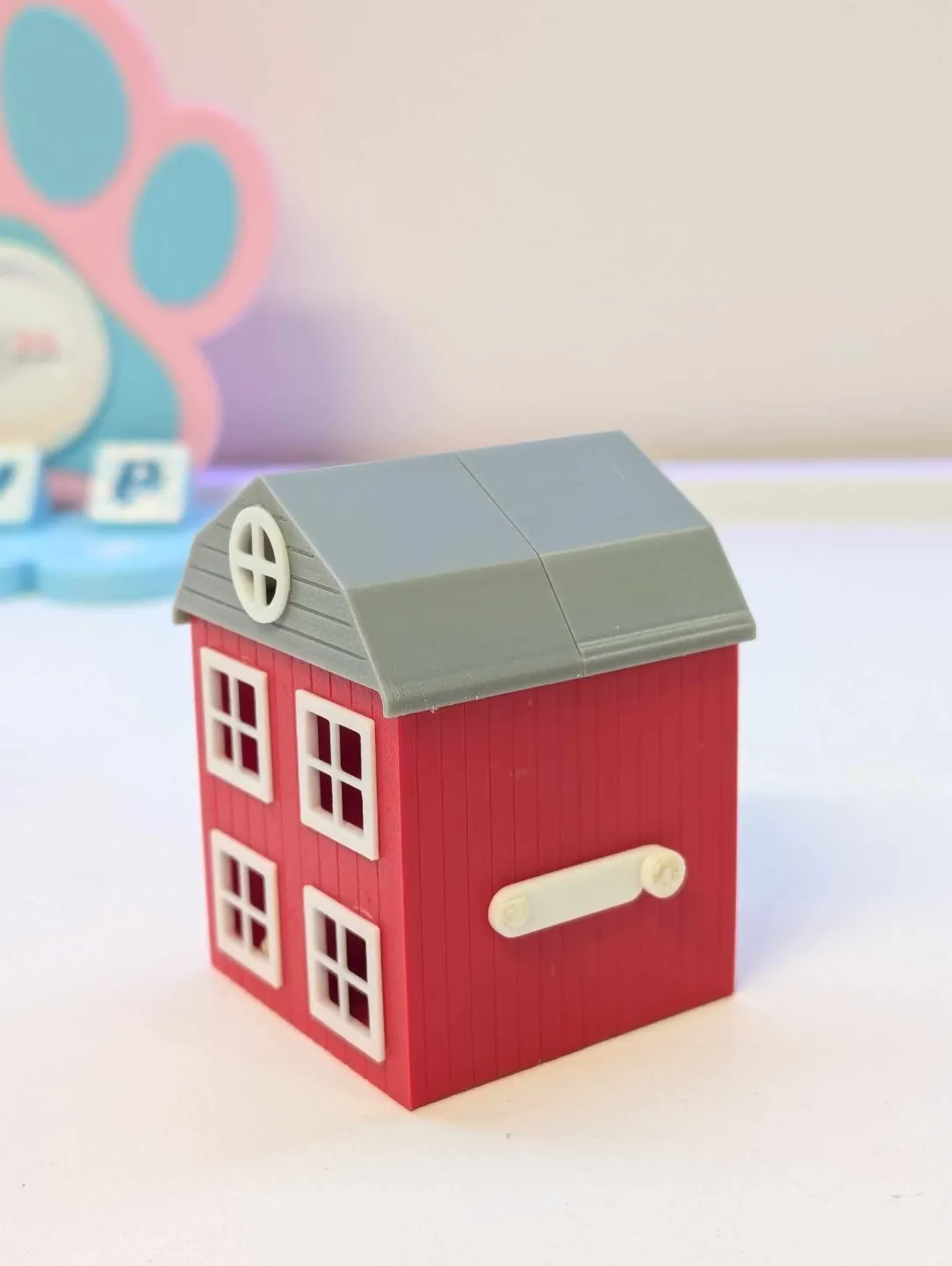 Mini Barn – 3D Printed Storage for Tiny Animals view 3